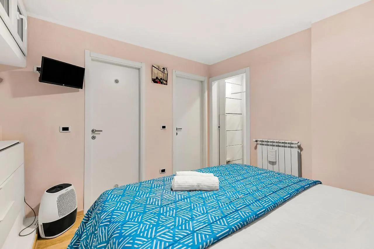 Stazione Centrale Ampio Loft Di Lusso Su 2 Livelli Milan Apartment